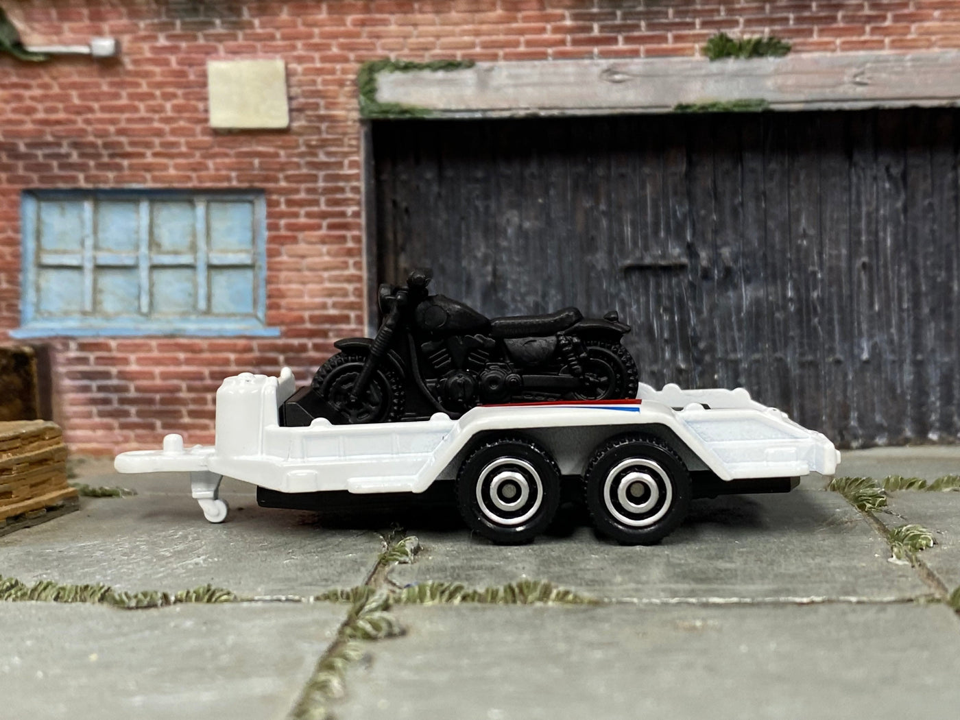 Matchbox MBX Cycle Trailer Motorcycle in White, Red and Blue, loose diecast car