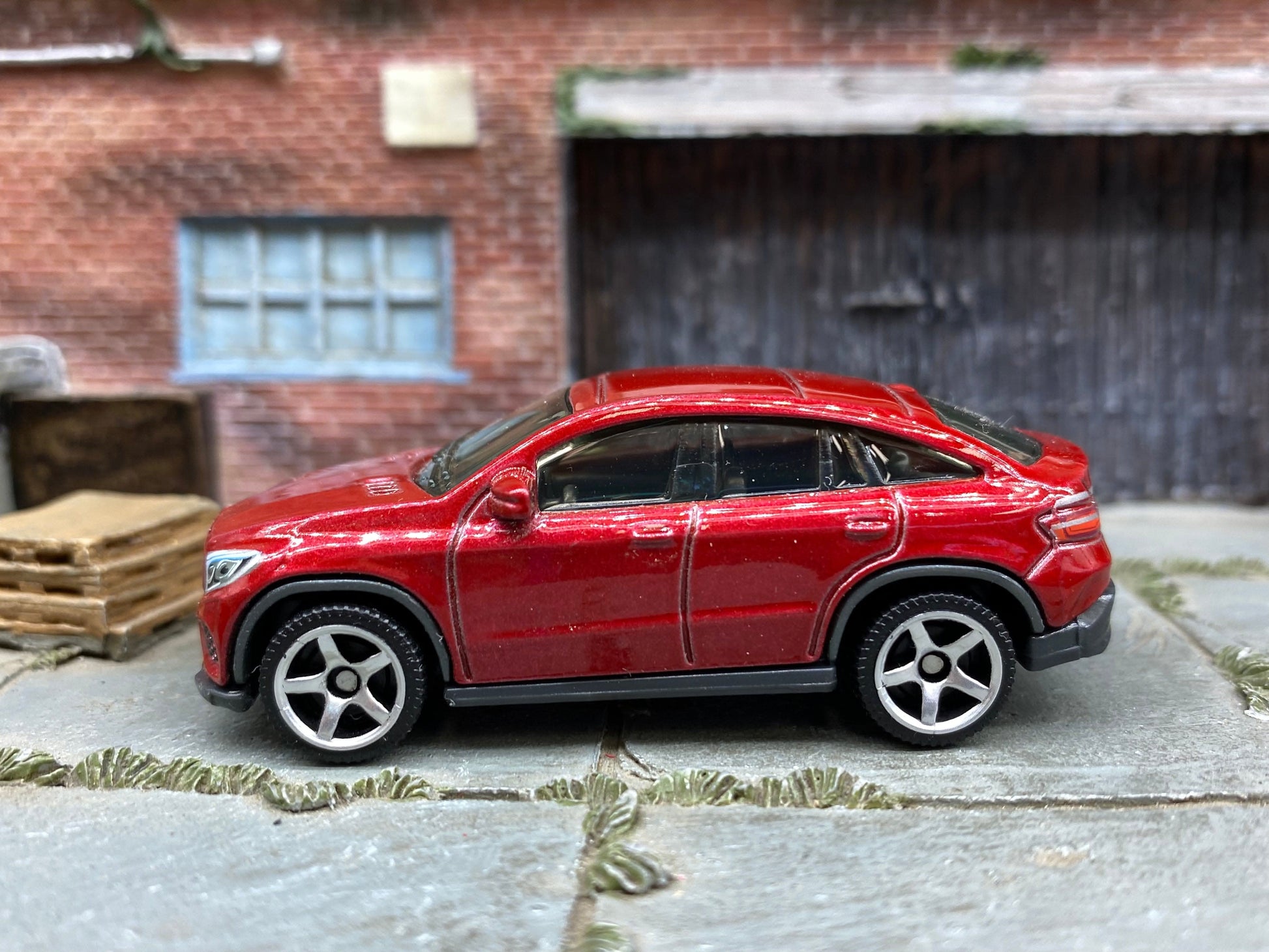 Loose Matchbox - Mercedes-Benz GLE Coupe - Red