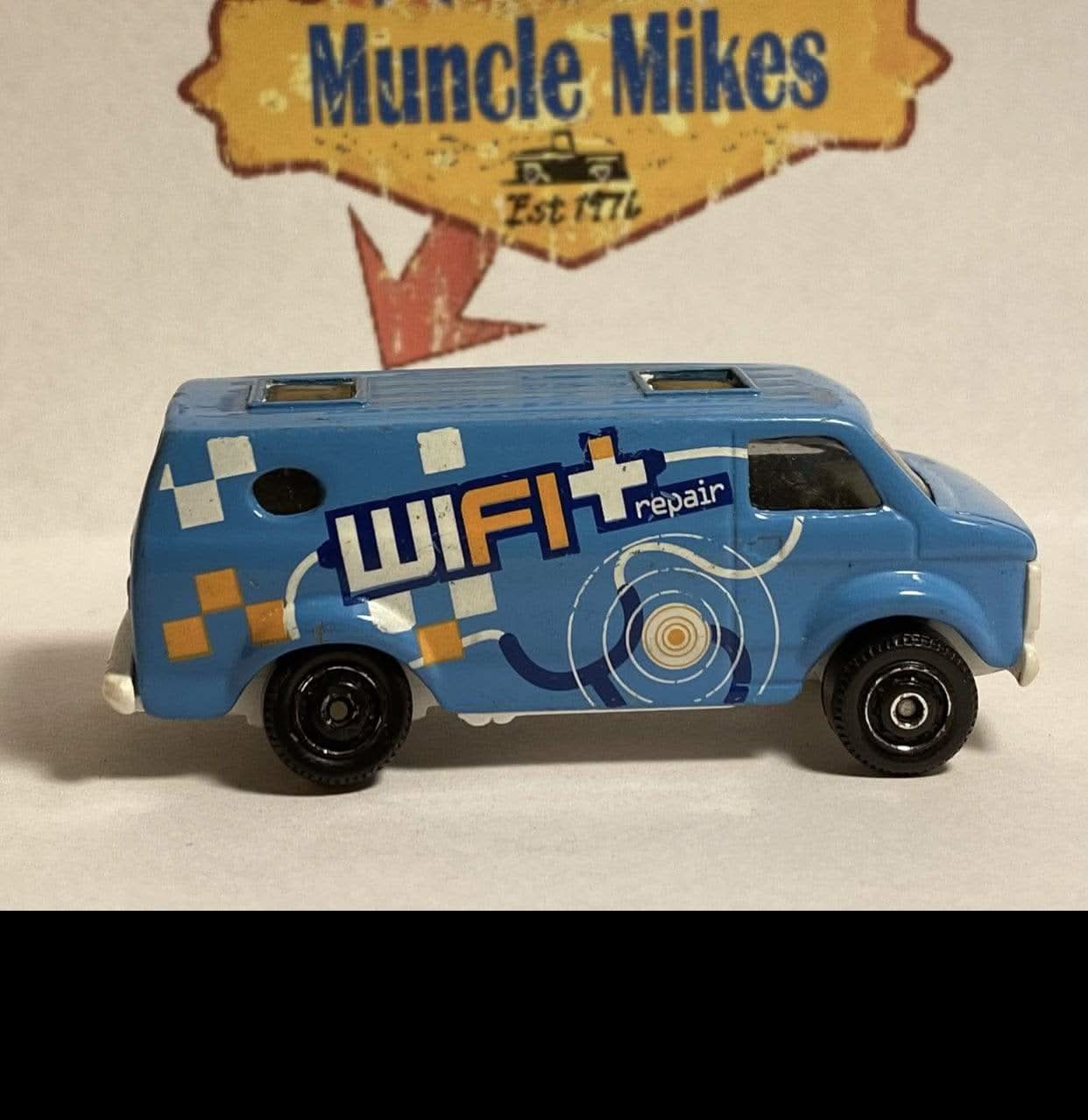 Matchbox 1975 Chevrolet Chevy Van Blue Wifi Repair MBX Adventure City Thailand