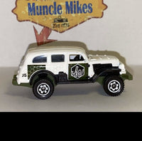 Matchbox 2015 Jurassic World Jungle Crawler– product image 2