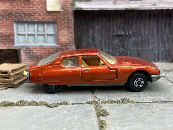 Matchbox Superfast No 51 Citroen S.M. 1971 Lesney Products Made in England. Orange with moveable doors and trailer hitch